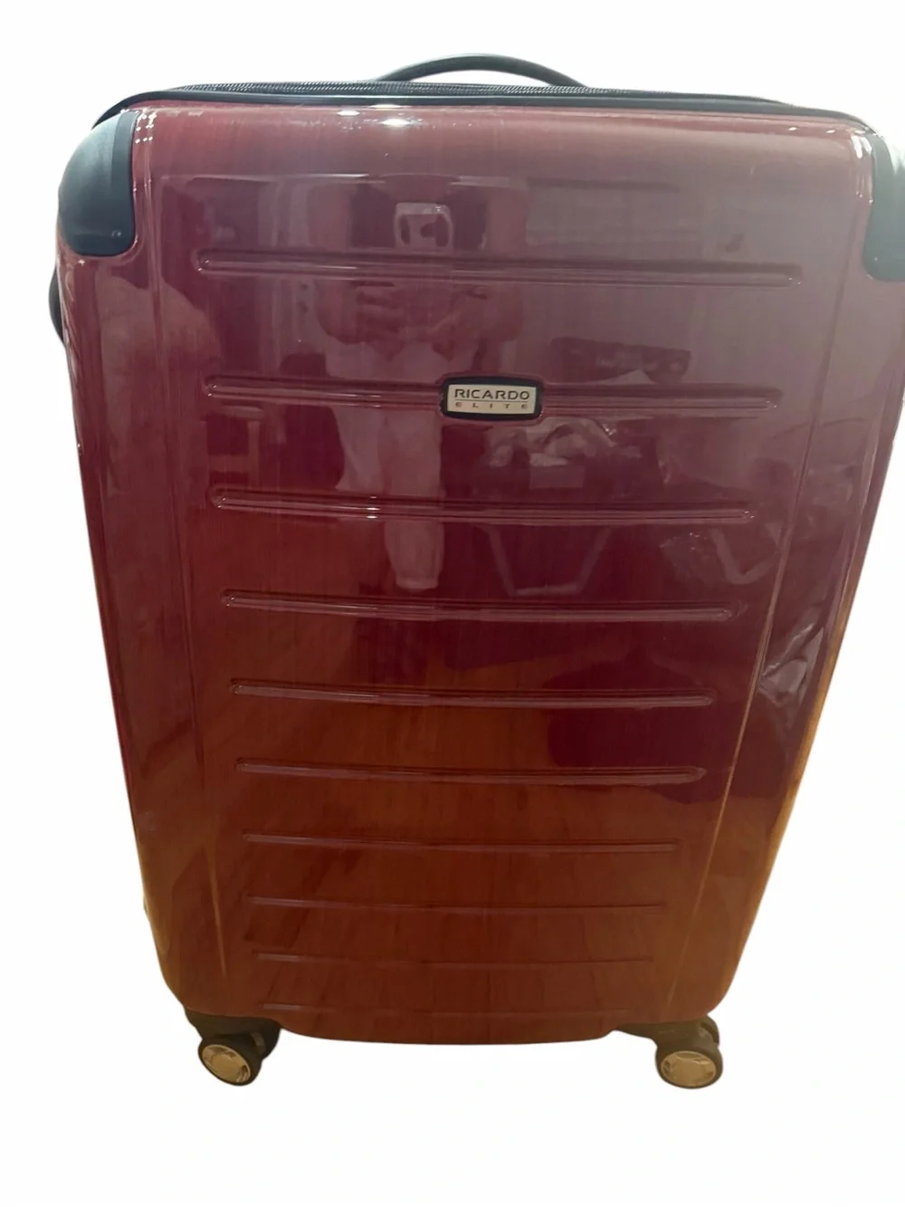 Ricardo Elite Roxbury Superlight Hardshell Spinner Maroon Luggage 29in